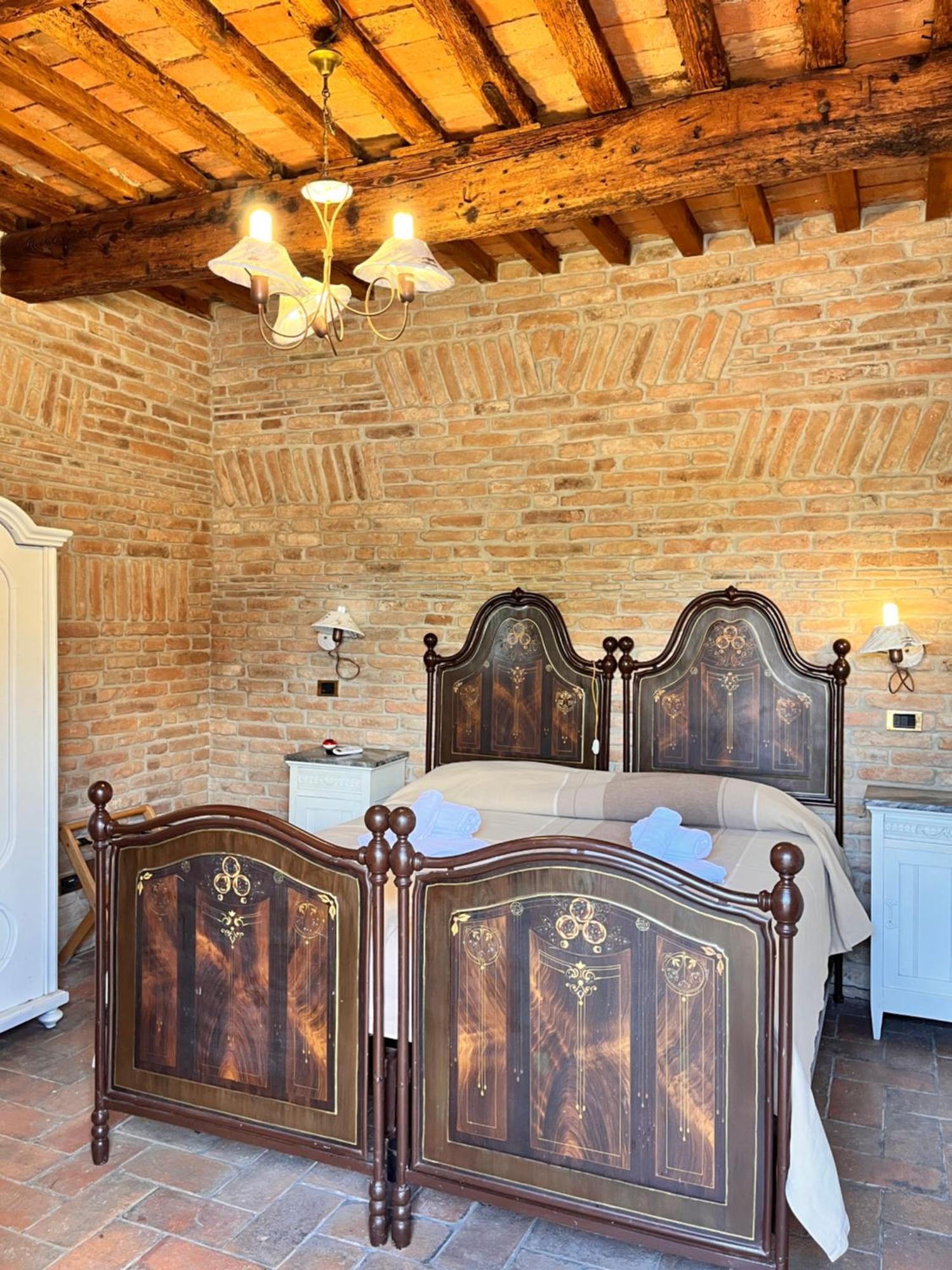 פררה Locanda Corte Arcangeli מראה חיצוני תמונה