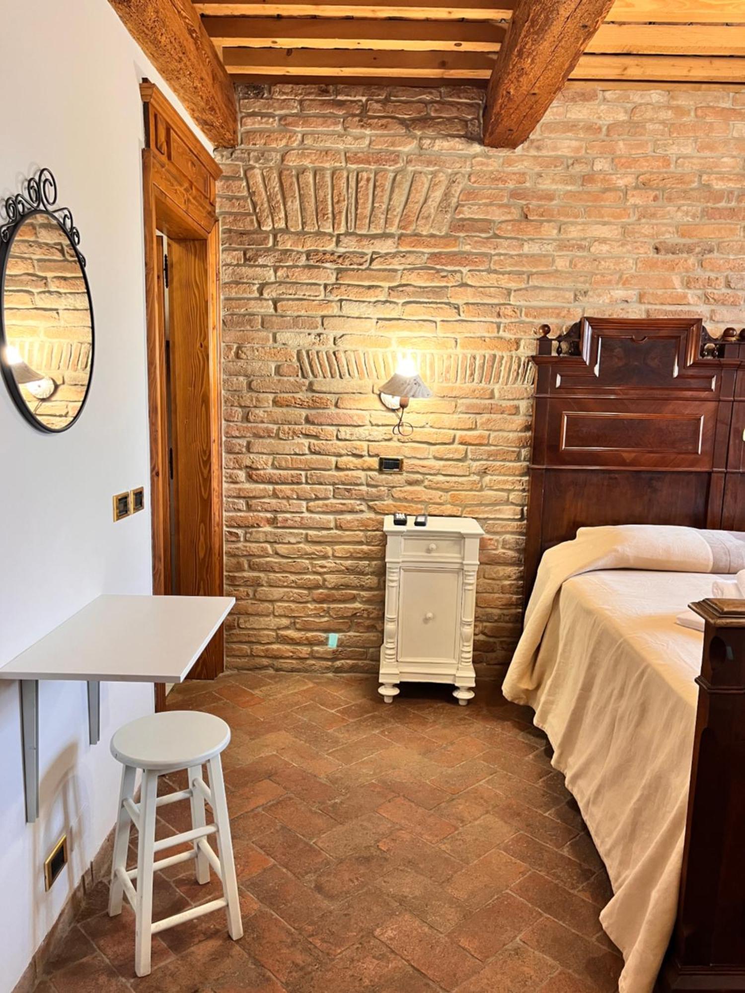 פררה Locanda Corte Arcangeli מראה חיצוני תמונה