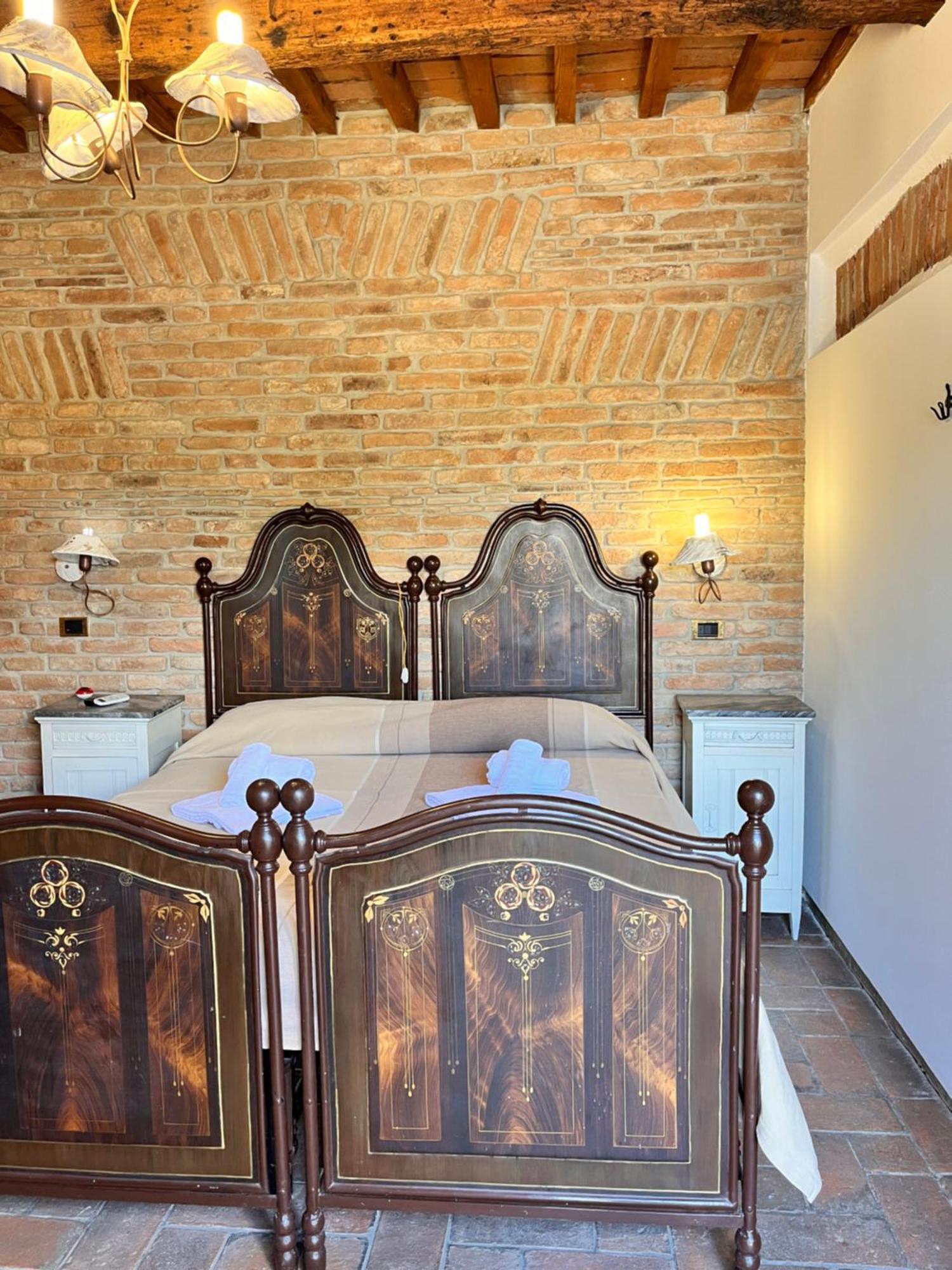 פררה Locanda Corte Arcangeli מראה חיצוני תמונה