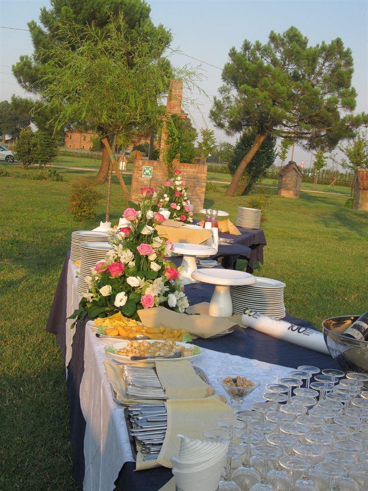 פררה Locanda Corte Arcangeli מראה חיצוני תמונה